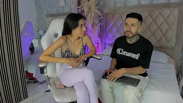 StevenAndLaura online show from June 20, 4:48 am