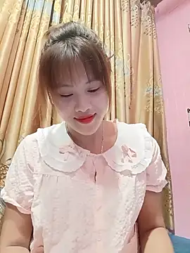 Snapshot of Ly-sexyy chatting on June 12, 8:46 am Ly-sexyy online show from June 12, 8:46 am
