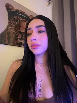 Snapshot of IsabellaNoir_ chatting on June 5, 1:23 am IsabellaNoir online show from June 5, 1:23 am