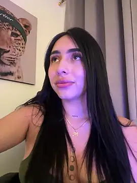 Snapshot of IsabellaNoir_ chatting on June 6, 12:16 am IsabellaNoir online show from June 6, 12:16 am