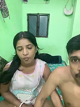 hot-couple-0 online show from July 5, 5:03 am