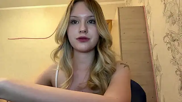 HoneyBlink online show from April 28, 2:11 pm