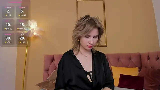 Lilianadaniels online show from April 28, 1:26 am