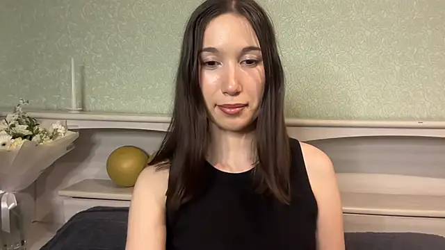 KristyTramel online show from April 28, 12:10 pm