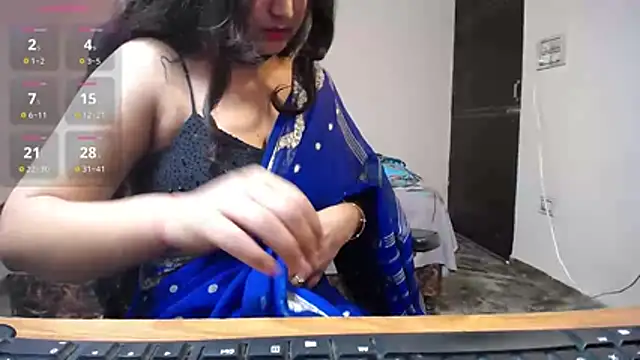 Snapshot of -Queenie chatting on May 15, 8:27 pm -Queenie online show from May 15, 8:27 pm