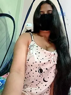 Snapshot of Priya_9945 chatting on May 4, 5:58 am Priya 9945 online show from May 4, 5:58 am