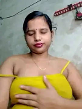 Snapshot of Nigar_Hatun chatting on April 30, 4:57 pm Nigar Hatun online show from April 30, 4:57 pm