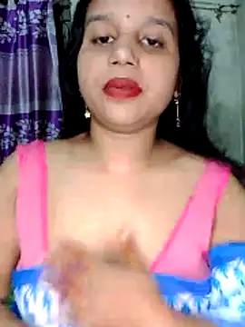 Snapshot of Nigar_Hatun chatting on May 31, 4:14 pm Nigar Hatun online show from May 31, 4:14 pm