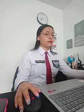 Snapshot of Queen_linda1 chatting on May 26, 1:40 pm Queen linda1 online show from May 26, 1:40 pm