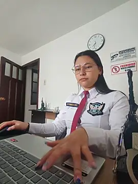 Snapshot of Queen_linda1 chatting on May 27, 12:35 pm Queen linda1 online show from May 27, 12:35 pm