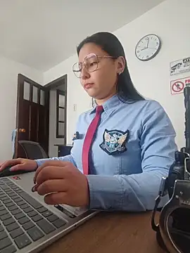 Snapshot of Queen_linda1 chatting on June 1, 2:08 pm Queen linda1 online show from June 1, 2:08 pm