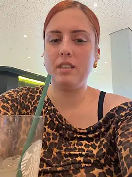lumazzy online show from May 26, 3:08 pm