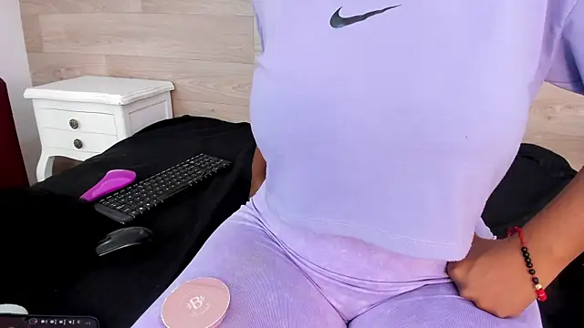 Snapshot of AlissonJamess chatting on May 25, 12:55 pm AlissonJamess online show from May 25, 12:55 pm