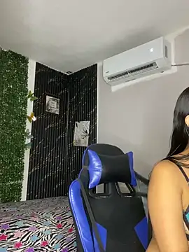 ValentinaLux Oficiall online show from June 22, 6:27 pm