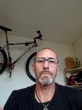 tarko  online show from April 21, 8:12 pm