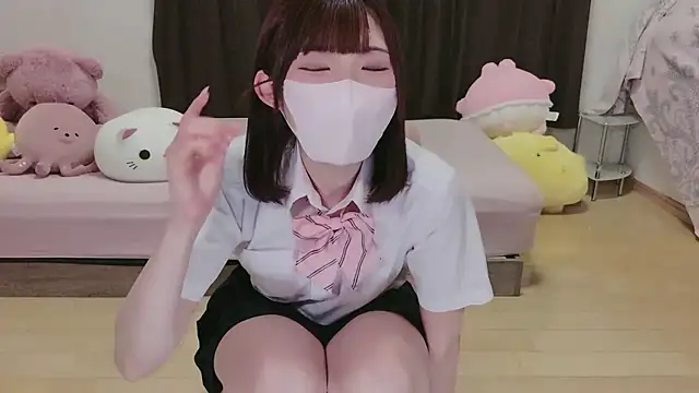 Snapshot of hiyo0001 chatting on June 5, 2:45 pm hiyo0001 online show from June 5, 2:45 pm