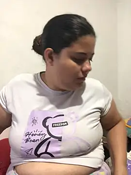 Snapshot of EliVanegas chatting on May 25, 6:19 am EliVanegas online show from May 25, 6:19 am