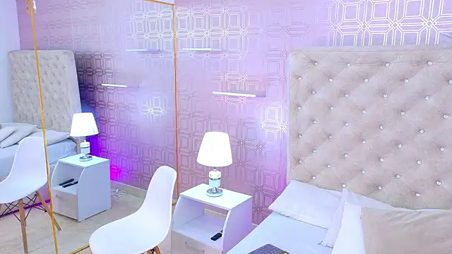 Snapshot of Diamond_Isel chatting on May 30, 7:55 pm Diamond Isel online show from May 30, 7:55 pm