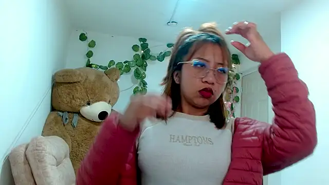 soofia 1609 online show from May 20, 8:26 pm