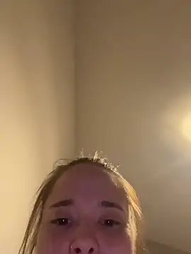 Poppylooloo online show from May 7, 8:03 pm
