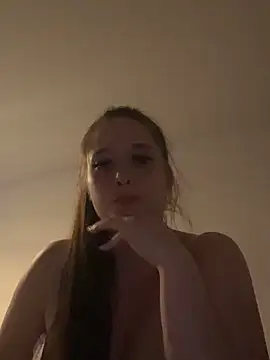 Poppylooloo online show from June 16, 7:05 pm