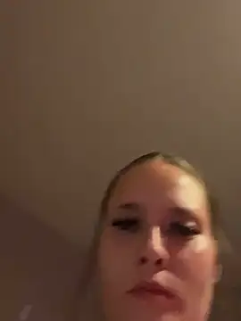 Poppylooloo online show from July 28, 7:39 pm