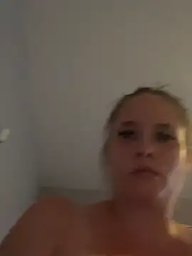 Poppylooloo online show from July 30, 7:02 pm