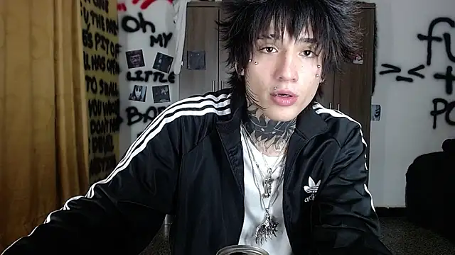 Snapshot of Ryoko_vishnu chatting on May 25, 1:11 am Ryoko vishnu online show from May 25, 1:11 am