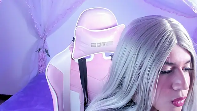 gyal isabella online show from April 27, 1:53 pm