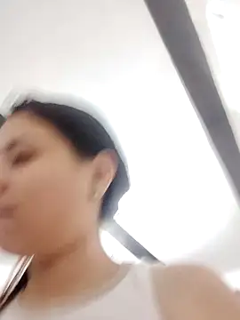 Nicol Alvarez1 online show from May 5, 4:04 pm