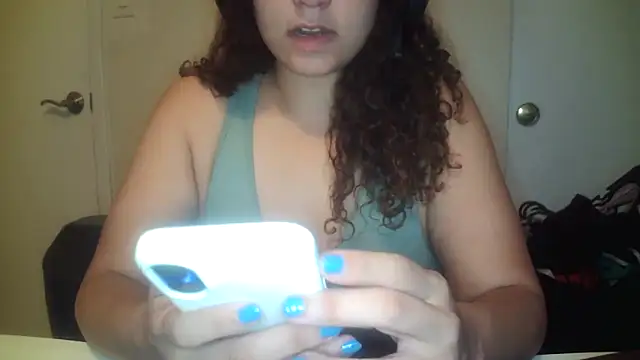 sugarbaby1818 online show from April 30, 1:12 am