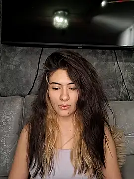 AshleyyHall online show from July 21, 4:37 am