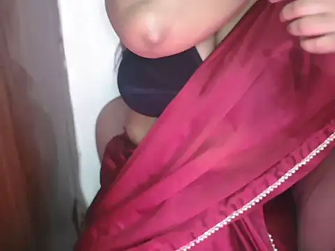 Snapshot of rashmika__ chatting on July 3, 8:04 pm rashmika online show from July 3, 8:04 pm