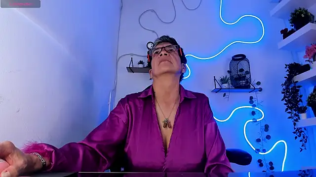 selena ferreira online show from July 29, 7:01 pm