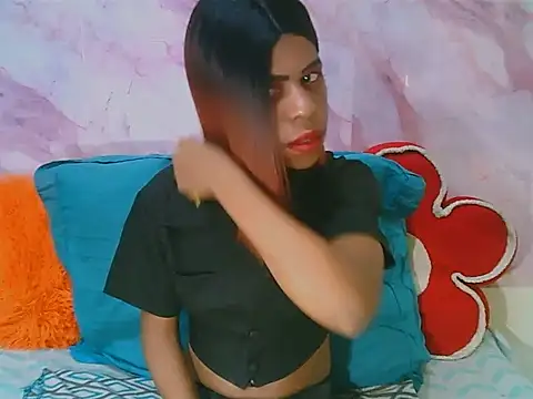 Snapshot of EbonySweetPeach chatting on June 12, 5:45 pm EbonySweetPeach online show from June 12, 5:45 pm