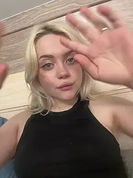 CassieCuteees online show from May 3, 7:42 pm