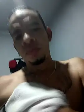 hotshame21 online show from April 28, 4:28 am