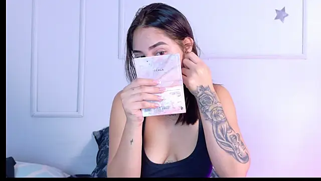 CuteWofy  online show from June 10, 11:42 am