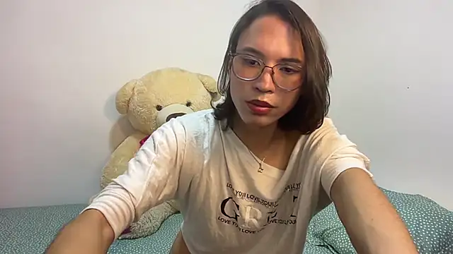 Snapshot of LONDON_ROSE chatting on June 26, 9:19 pm LONDON ROSE online show from June 26, 9:19 pm