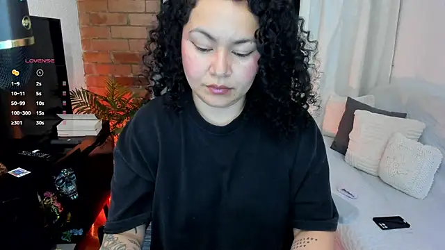 MissBronte online show from July 28, 12:07 am