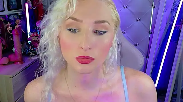 Madame Blonde online show from July 21, 9:33 am