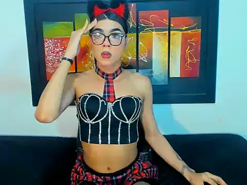 Miastephensz online show from May 16, 3:25 am