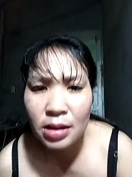 Snapshot of Beola-mi chatting on April 24, 2:03 am Beola-mi online show from April 24, 2:03 am
