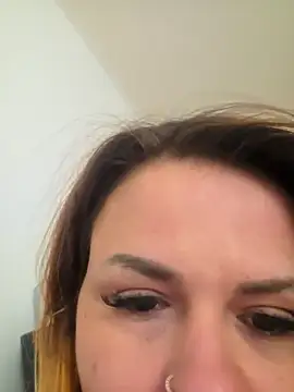 Snapshot of Babylizz chatting on July 8, 9:14 am Babylizz online show from July 8, 9:14 am