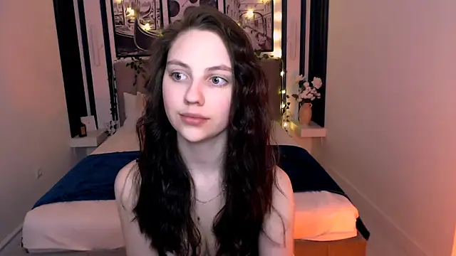  AliceWells online show from April 29, 6:06 am