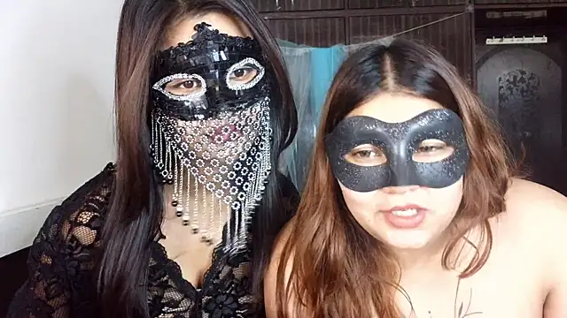 Snapshot of Noor_Sahiba_ chatting on May 6, 11:04 am Noor Sahiba online show from May 6, 11:04 am
