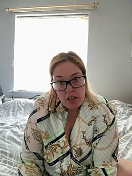 SecretRavenXO online show from May 21, 11:39 am