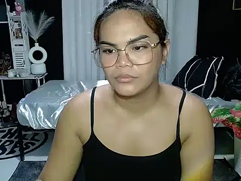 Snapshot of Kendallfoxx chatting on June 11, 1:38 am Kendallfoxx online show from June 11, 1:38 am