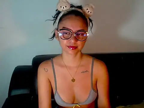 BellaLuxxs online show from July 31, 10:42 pm