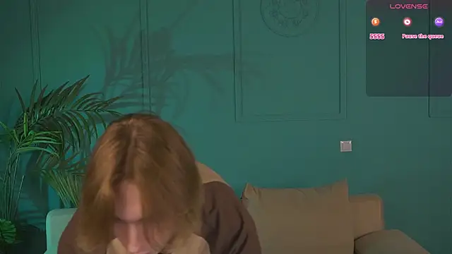 Daniel Schmidt online show from June 13, 3:26 am